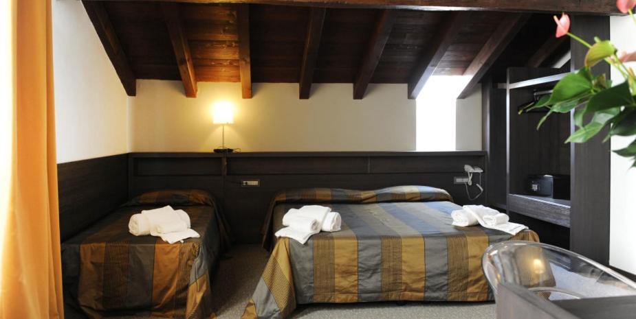 Locanda Sant'Ambrogio Rivalta  Екстер'єр фото