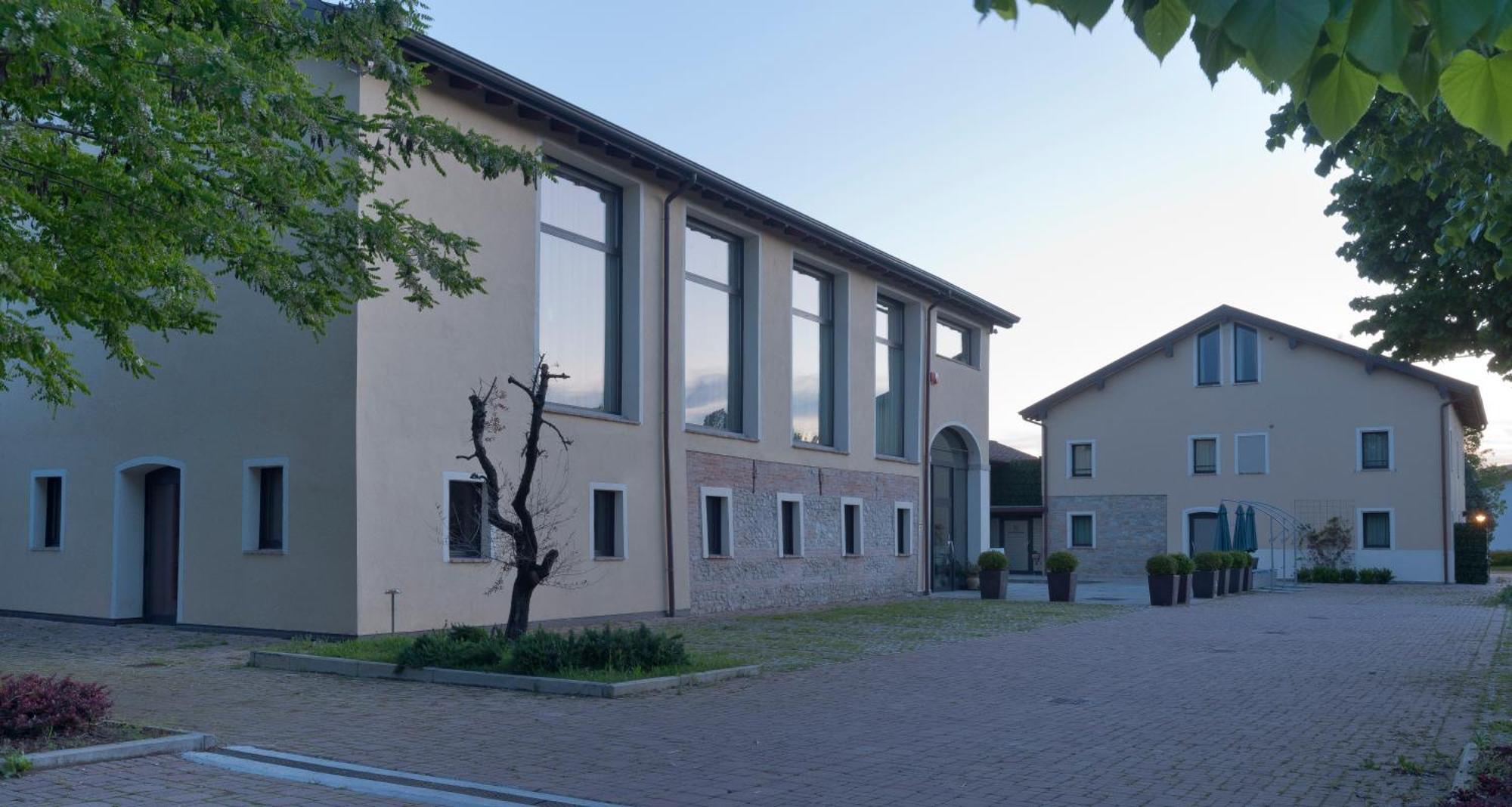 Locanda Sant'Ambrogio Rivalta  Екстер'єр фото