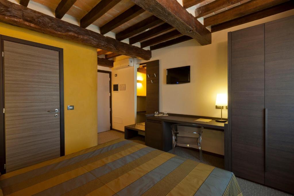 Locanda Sant'Ambrogio Rivalta  Номер фото